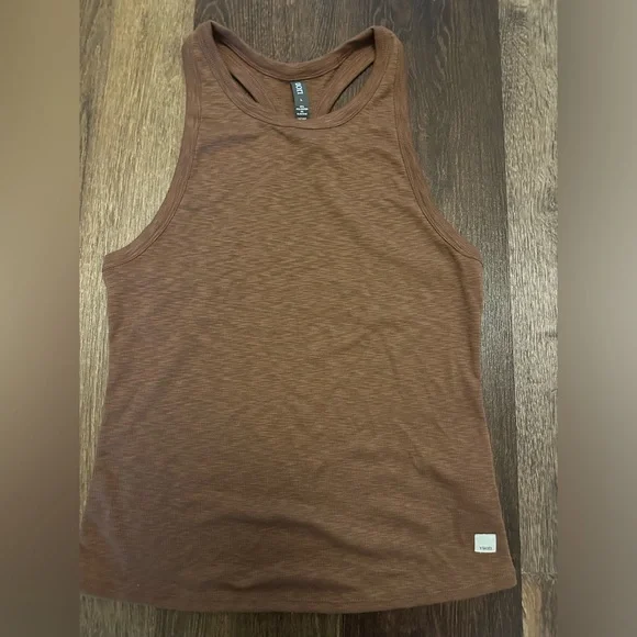 Vuori Sunrise High-Neck Tank - Picture 4 of 4